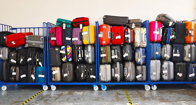 lots-of-luggage